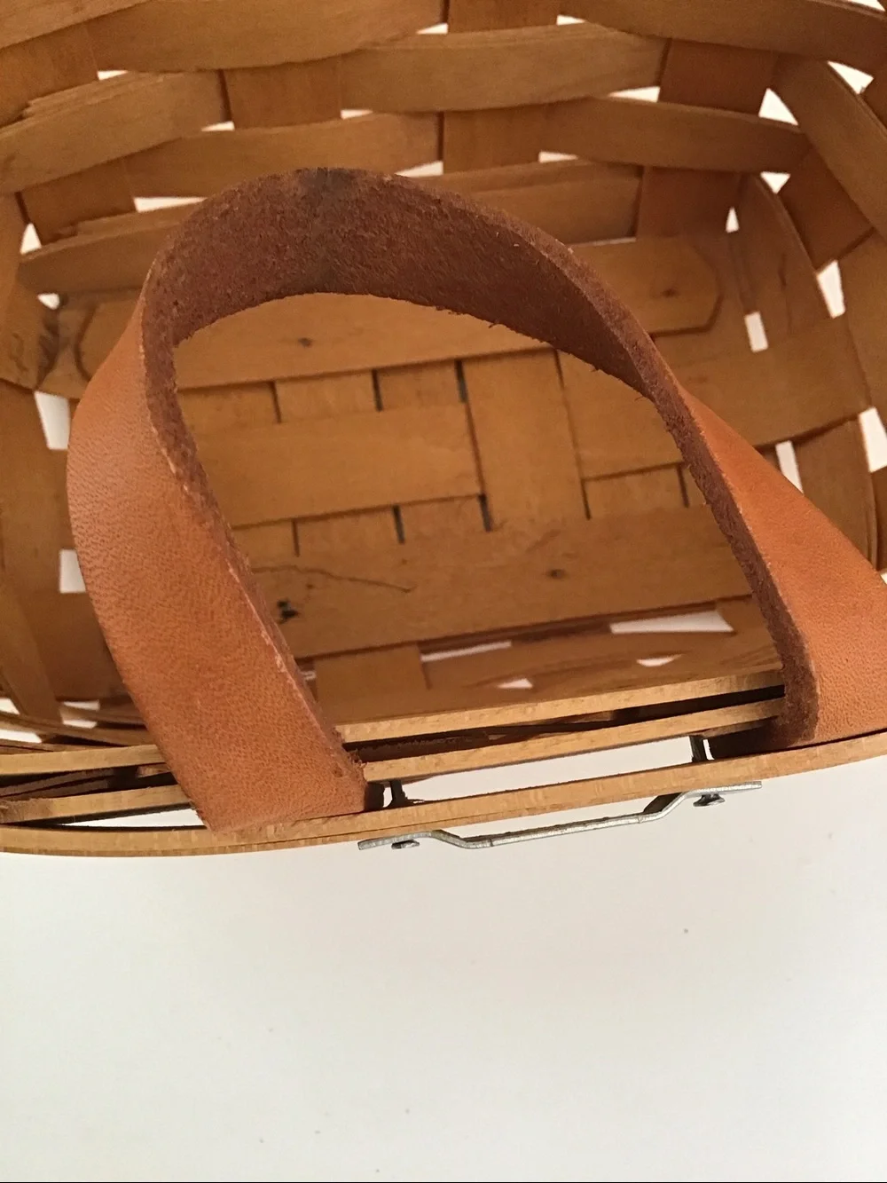 Vintage Longaberger woven basket key basket mail basket 2002
